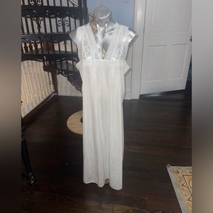 Cachet Vintage white lace detail long nightgown L